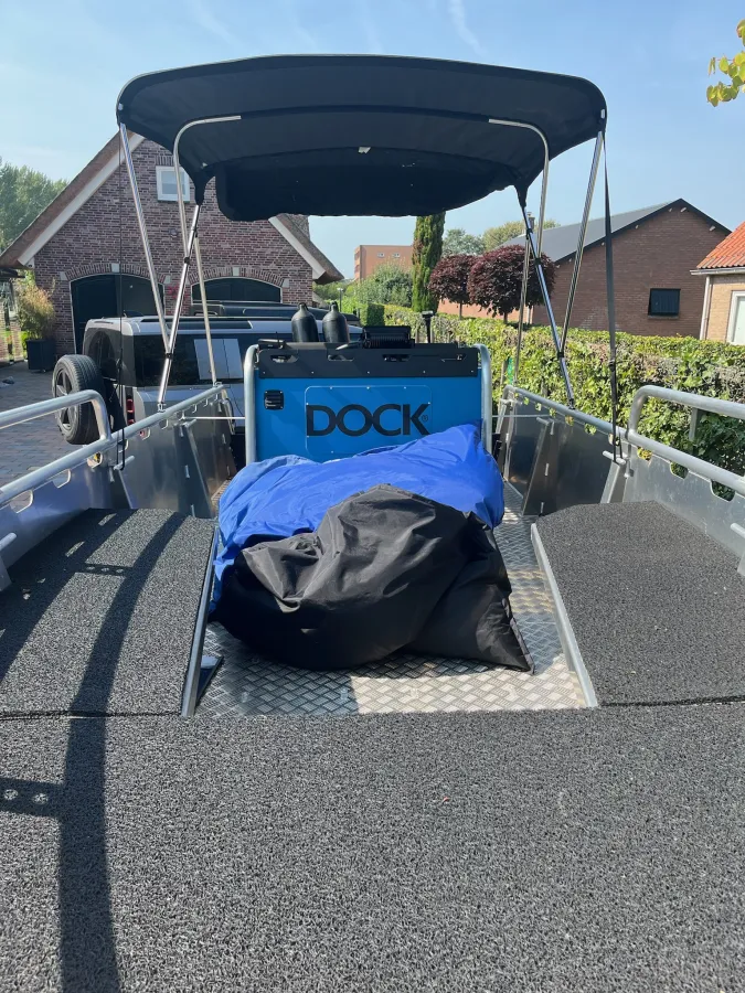 Aluminium Sloop Dock 560 steel