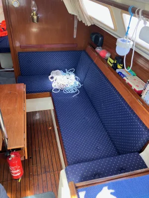 Polyester Sailboat Dufour 29 Photo 7
