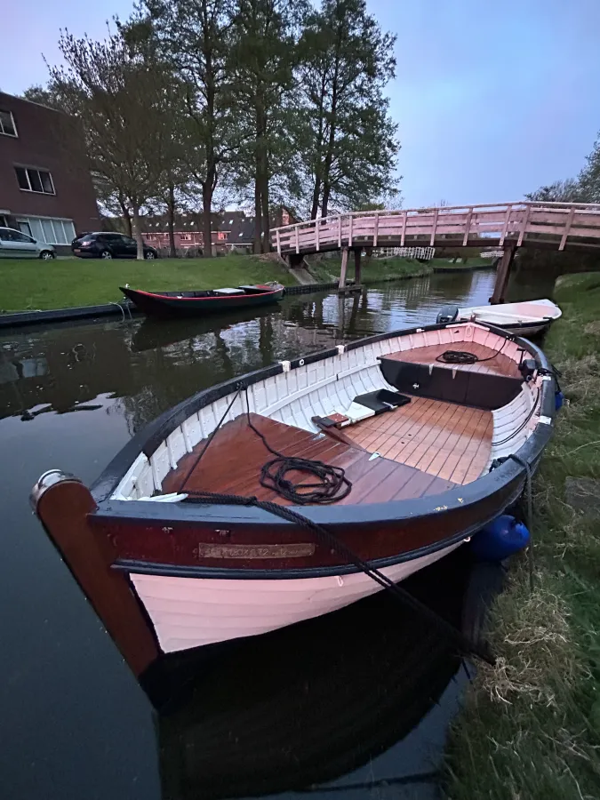 Holz Sloep Rettungsboot 465