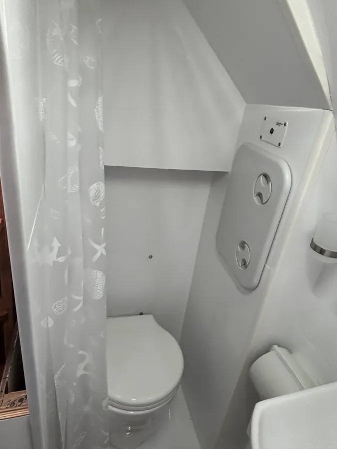 Polyester Sailboat Verl 900