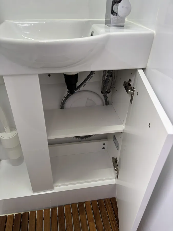 Polyester Sailboat Verl 900