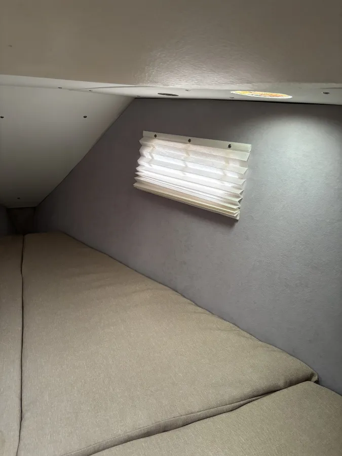 Polyester Sailboat Verl 900
