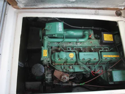 Polyester Motorboat Sealine 305 Statesman Photo 17