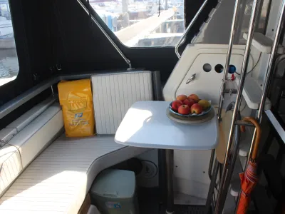Polyester Motorboat Sealine 305 Statesman Photo 19