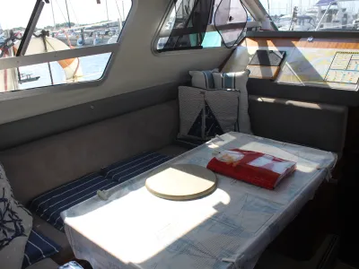 Polyester Motorboat Sealine 305 Statesman Photo 24