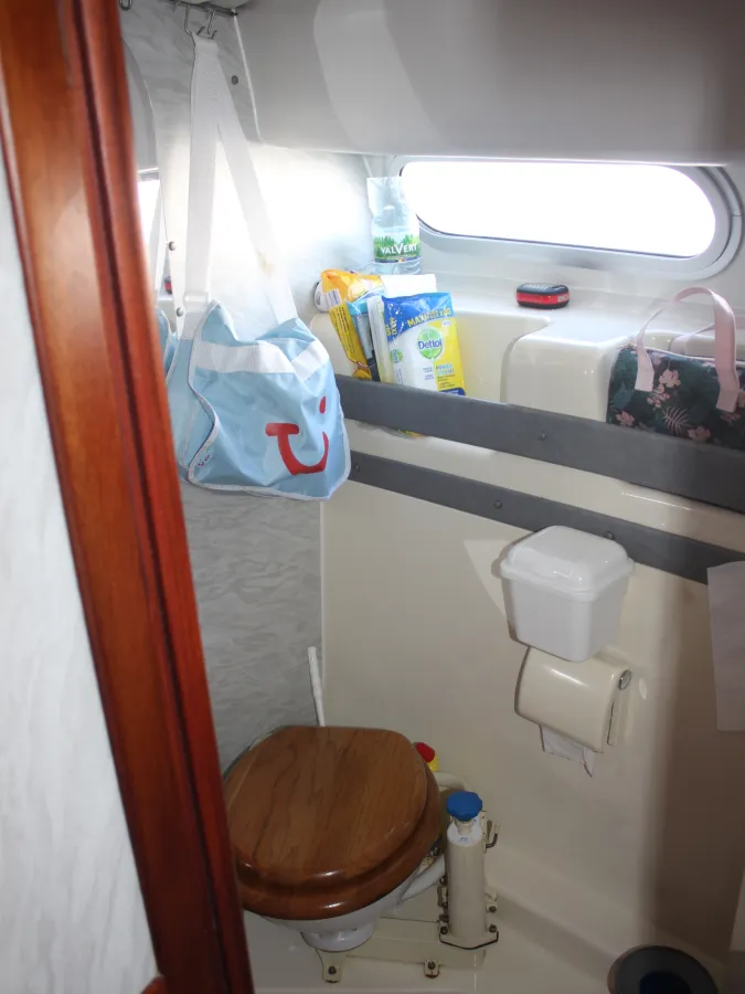 Polyester Motorboat Sealine 305 Statesman