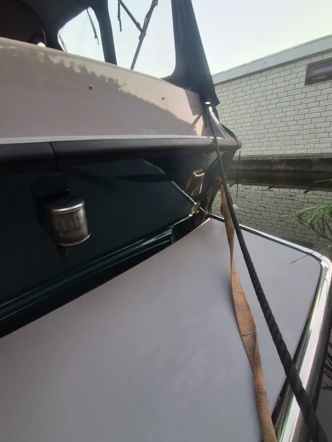 Polyester Speedboat Fjord 24 daycruiser