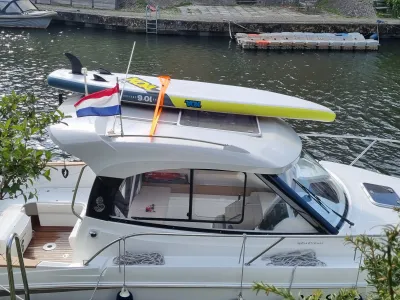 Polyester Speedboat Beneteau Antares 680 Photo 6