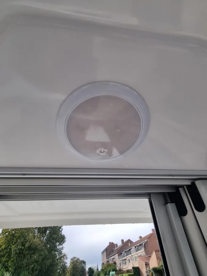 Polyester Speedboat Beneteau Antares 680