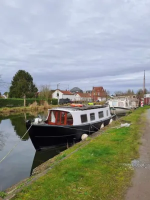 Steel Houseboat Narrowboat 1000 Photo 1