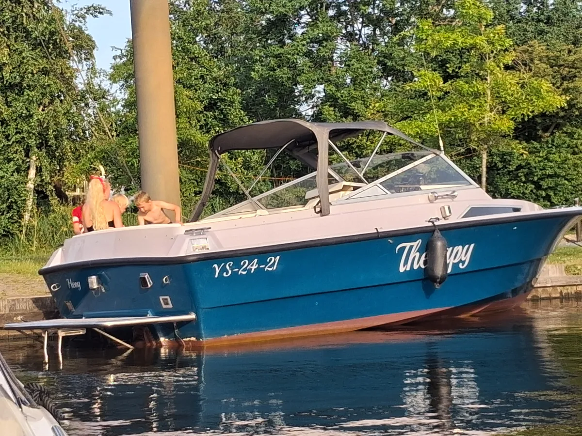 Polyester Speedboat Fjord 24 daycruiser