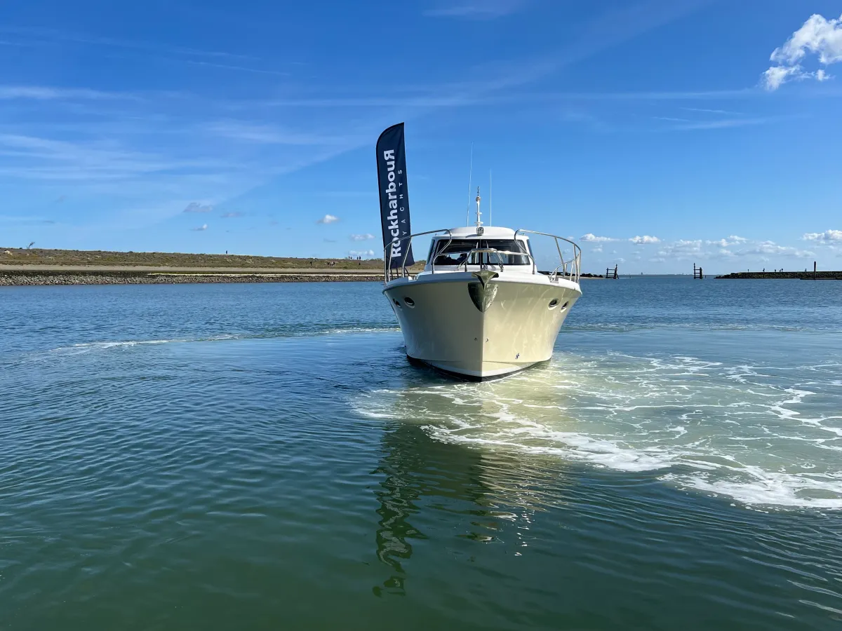 Polyester Motorboat Rockharbour 42S