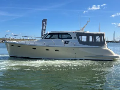 Polyester Motorboat Rockharbour 42S Photo 6
