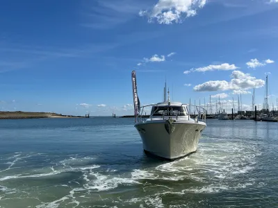 Polyester Motorboat Rockharbour 42S Photo 9
