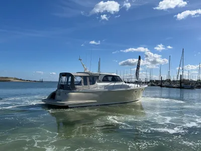 Polyester Motorboat Rockharbour 42S Photo 12