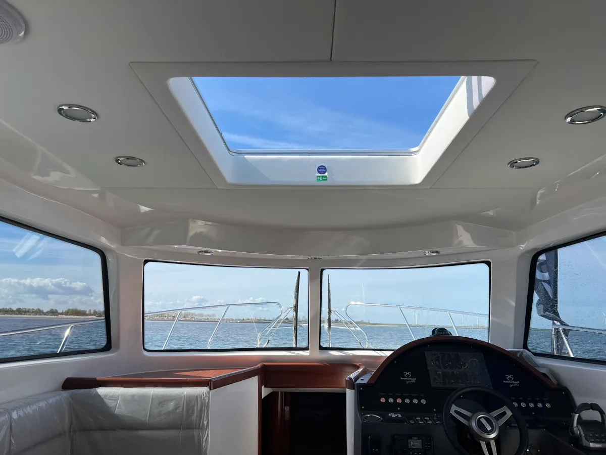 Polyester Motorboat Rockharbour 42S