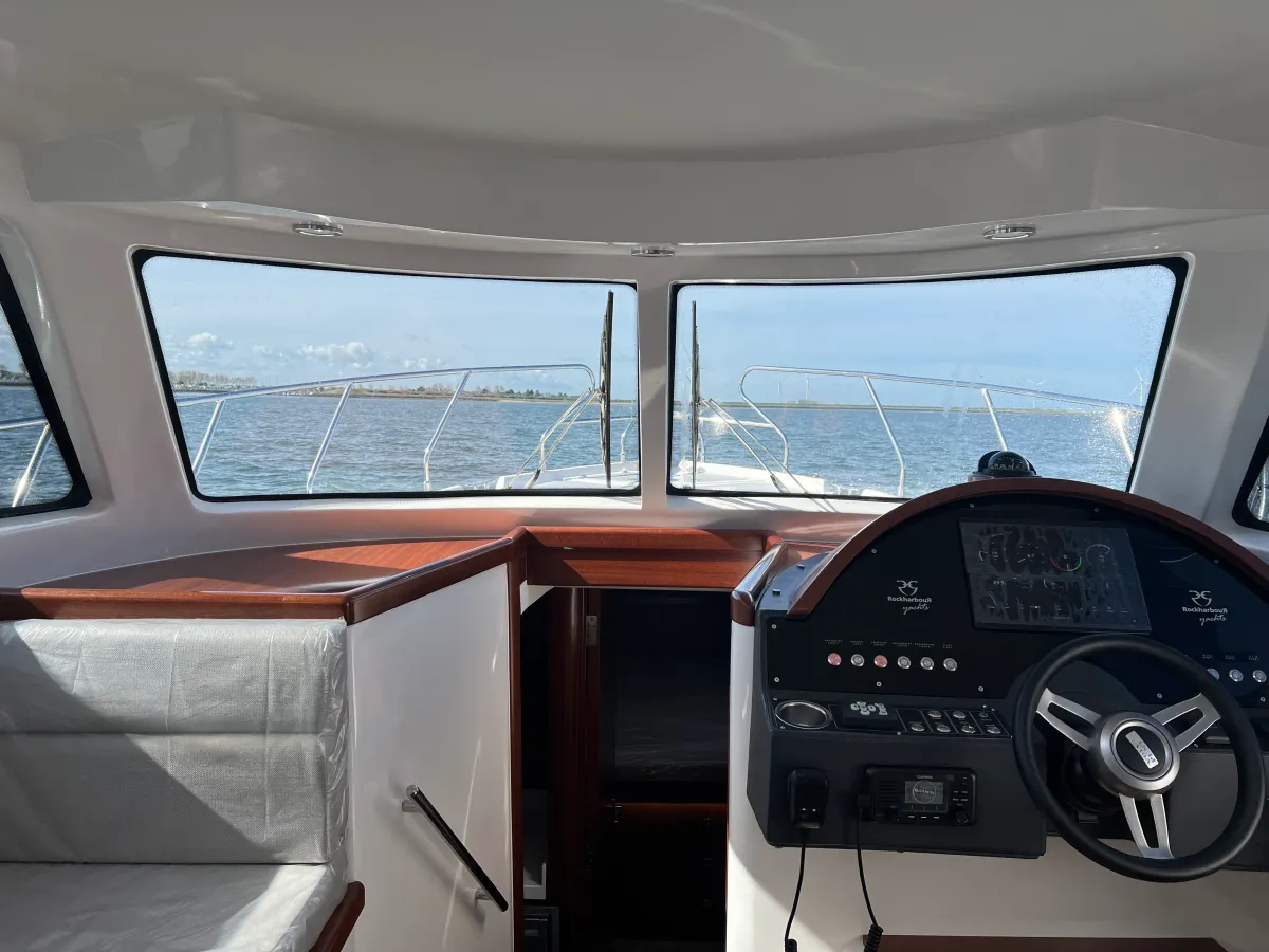 Polyester Motorboat Rockharbour 42S