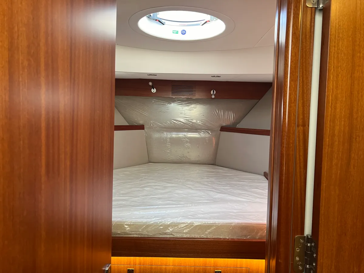 Polyester Motorboat Rockharbour 42S