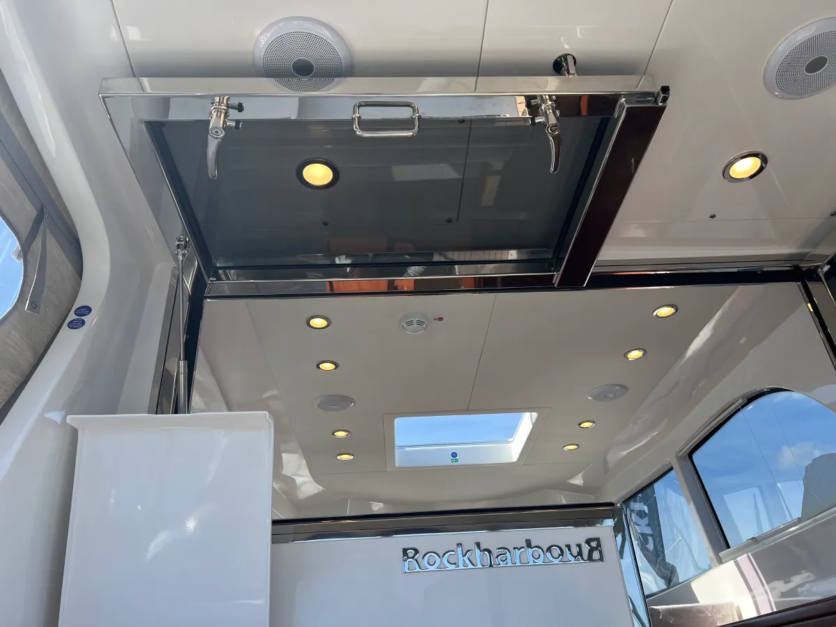 Polyester Motorboat Rockharbour 42S