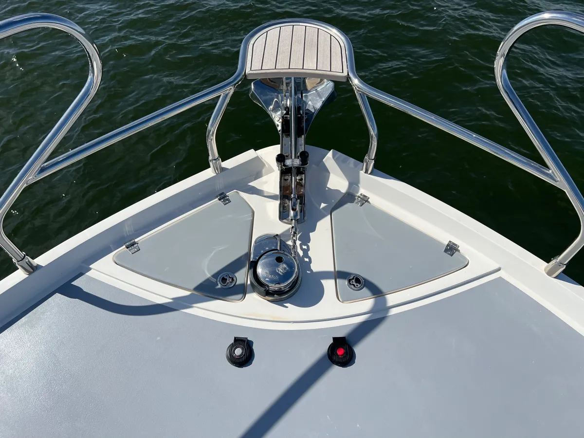 Polyester Motorboat Rockharbour 42S