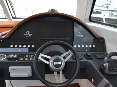 Polyester Motorboat Rockharbour 42S Photo 23