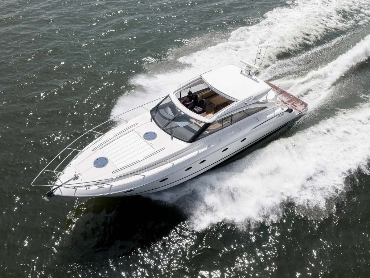 Polyester Bateau à moteur Princess v56