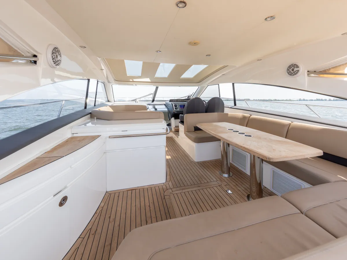 Polyester Bateau à moteur Princess v56