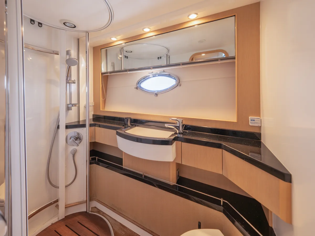 Polyester Bateau à moteur Princess v56
