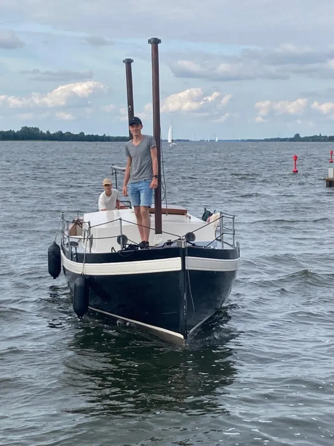 Wood Motorboat Willemsoord B2 Sloep