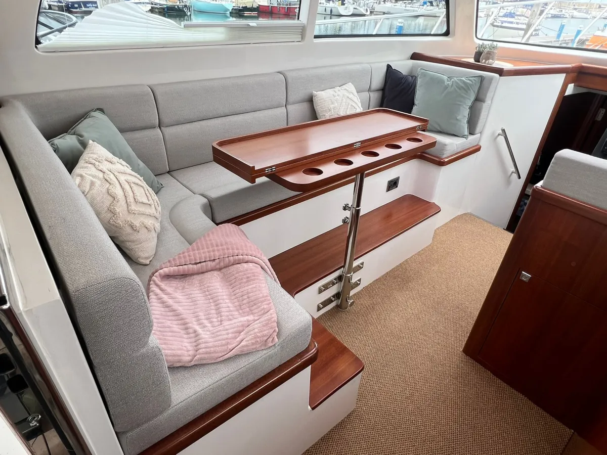 Polyester Motorboat Rockharbour 42S