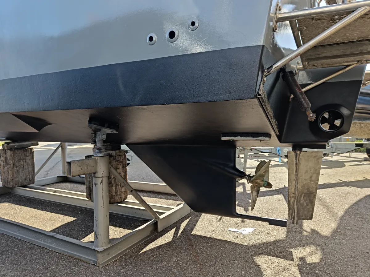 Polyester Workboat Offshore Yachts 707