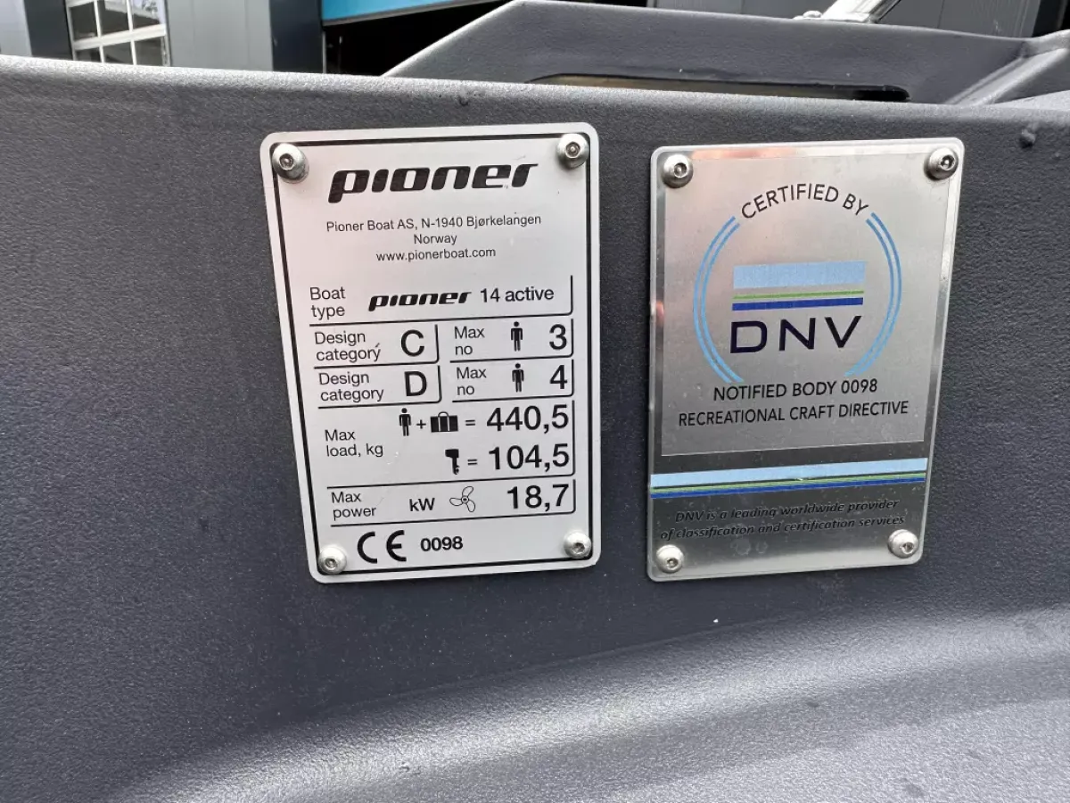 Other material Open motorboot Pioner Active 14