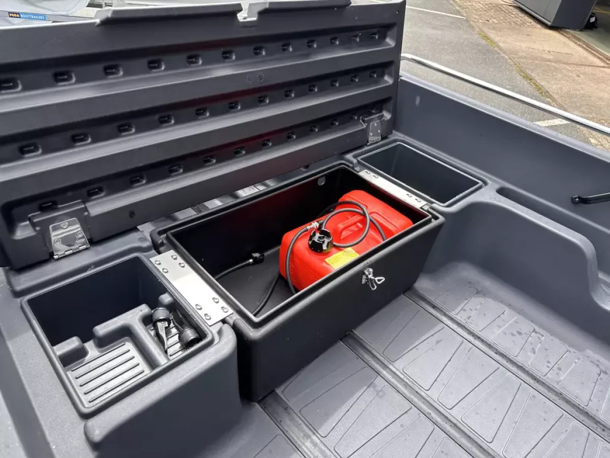 Other material Open motorboot Pioner Active 14