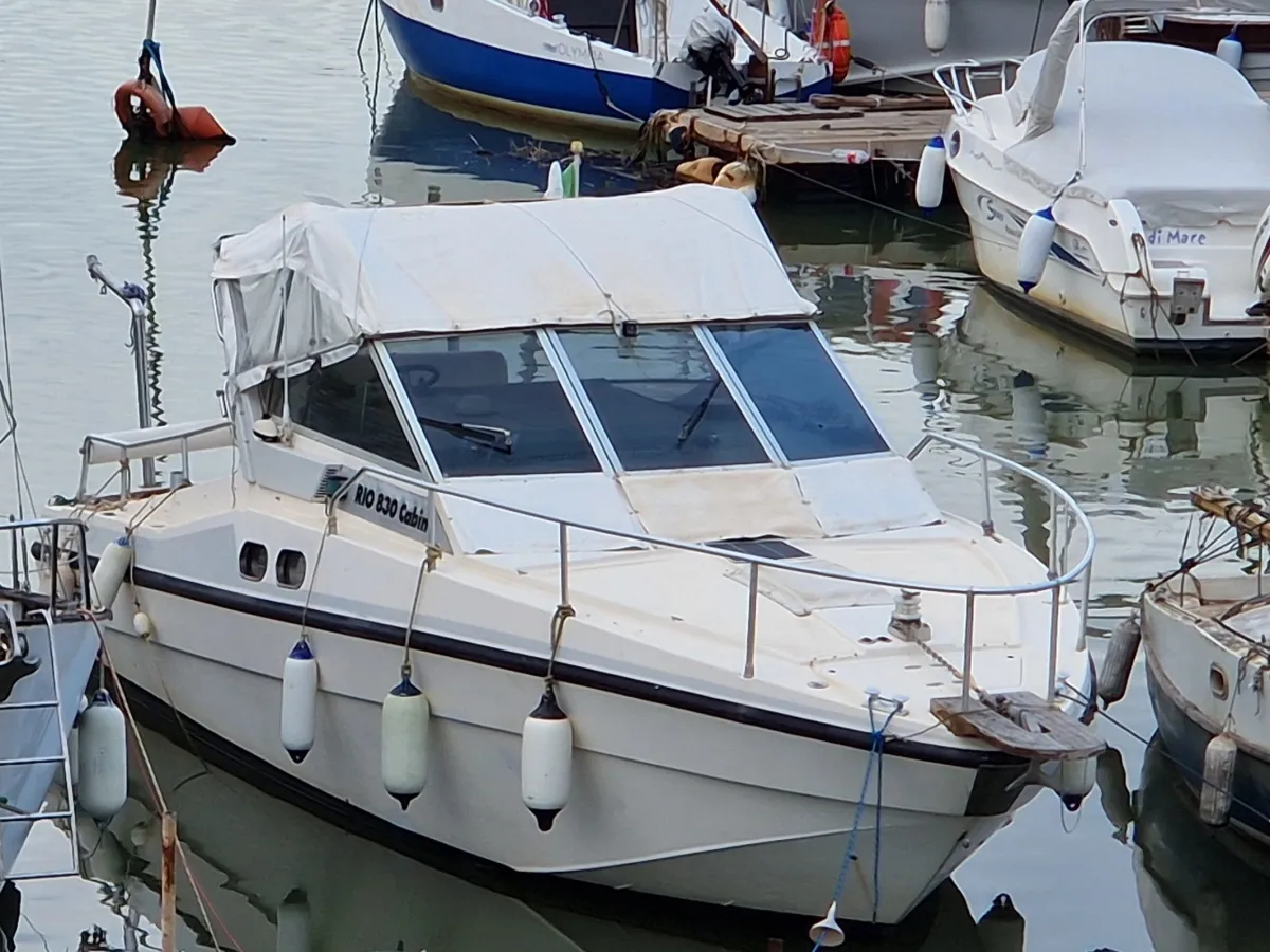 Polyester Motorboot RIO 830 Cabin