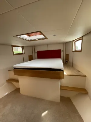 Steel Houseboat Luxe Motor 2460 Photo 10