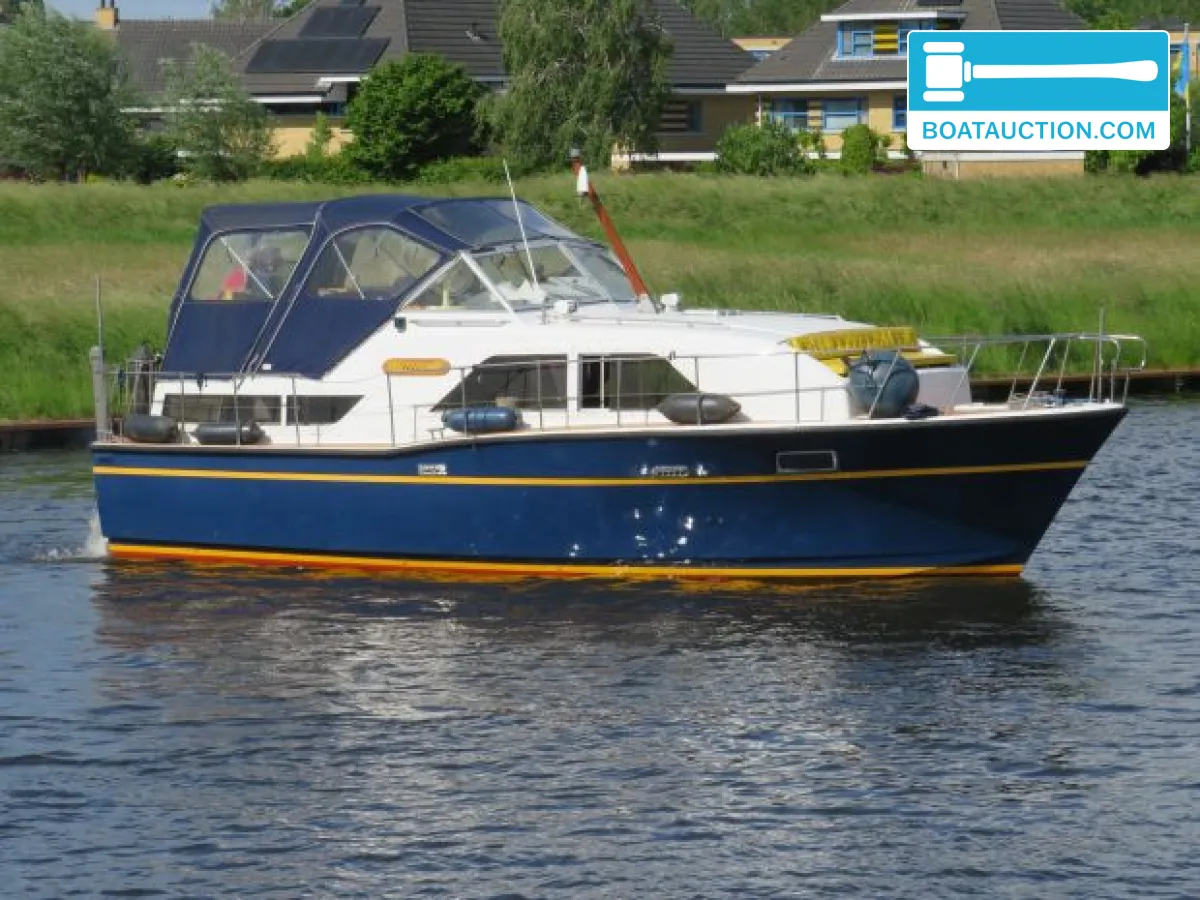 Thumbnail - Chris Craft Catalina 35 DC