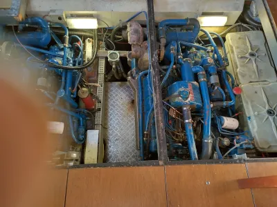 Polyester Motorboat Chris Craft Catalina 35 DC Photo 15