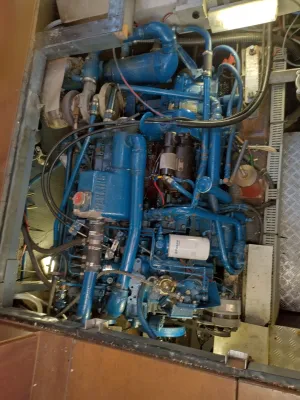 Polyester Motorboat Chris Craft Catalina 35 DC Photo 17
