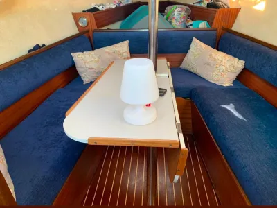 Polyester Sailboat Jeanneau Fantasia 27 Photo 21