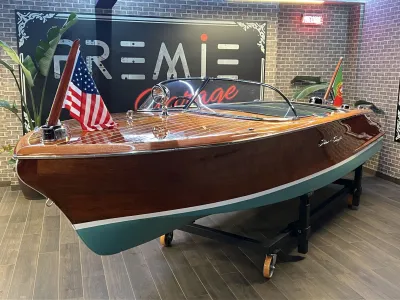Wood Speedboat Chris Craft Capri 19 Photo 1