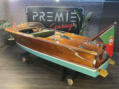 Wood Speedboat Chris Craft Capri 19 Photo 3