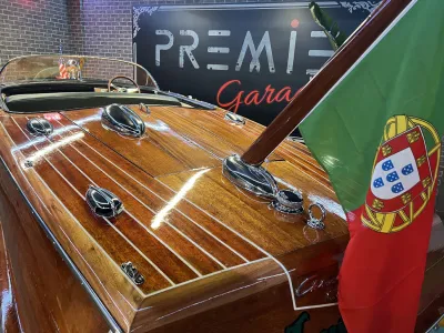 Wood Speedboat Chris Craft Capri 19 Photo 8