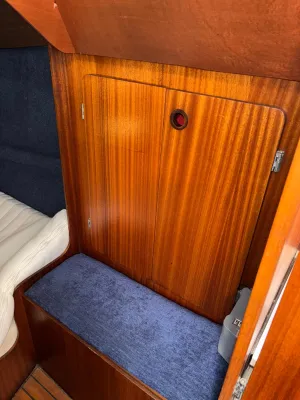 Polyester Sailboat Jeanneau Fantasia 27 Photo 24