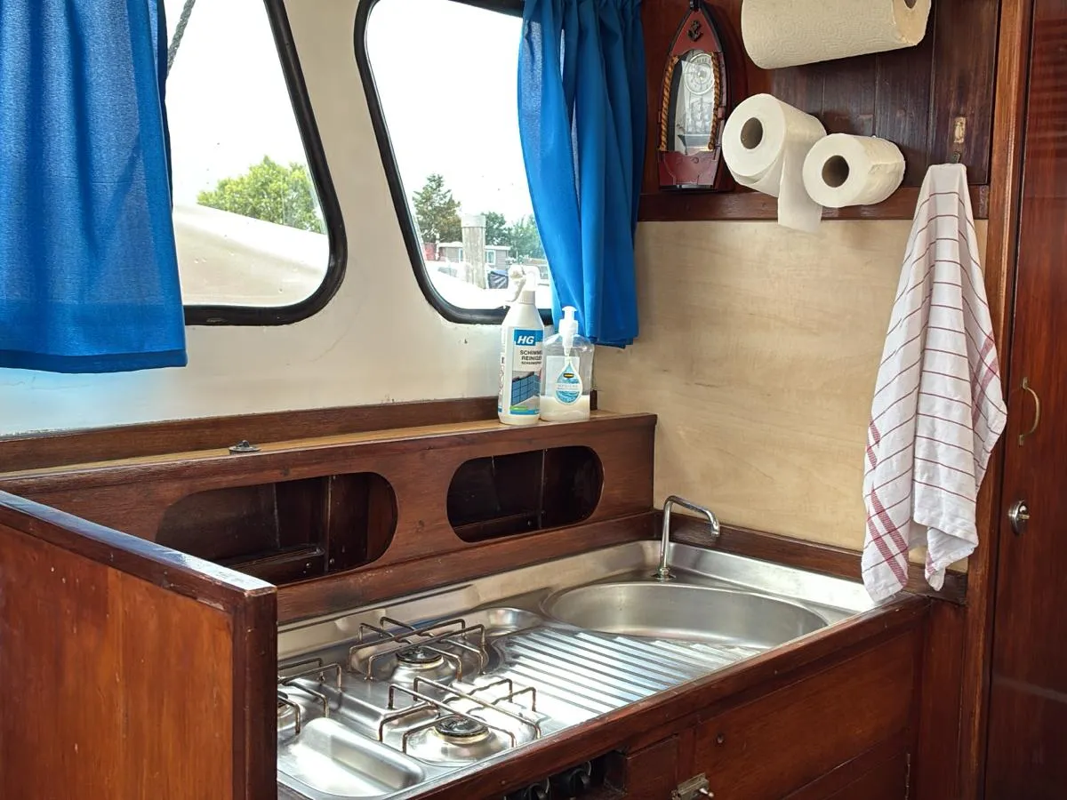 Steel Motorboat Cascaruda 800