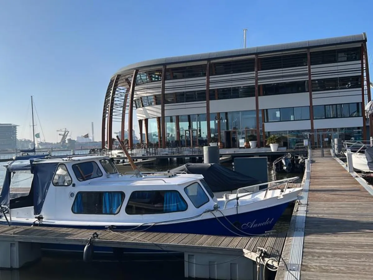 Steel Motorboat Cascaruda 800