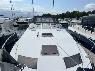 Polyester Speedboat Bayliner 2855 Photo 2