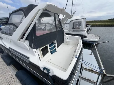 Polyester Speedboat Bayliner 2855 Photo 4