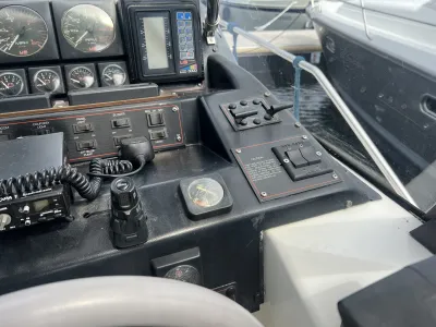 Polyester Speedboat Bayliner 2855 Photo 13