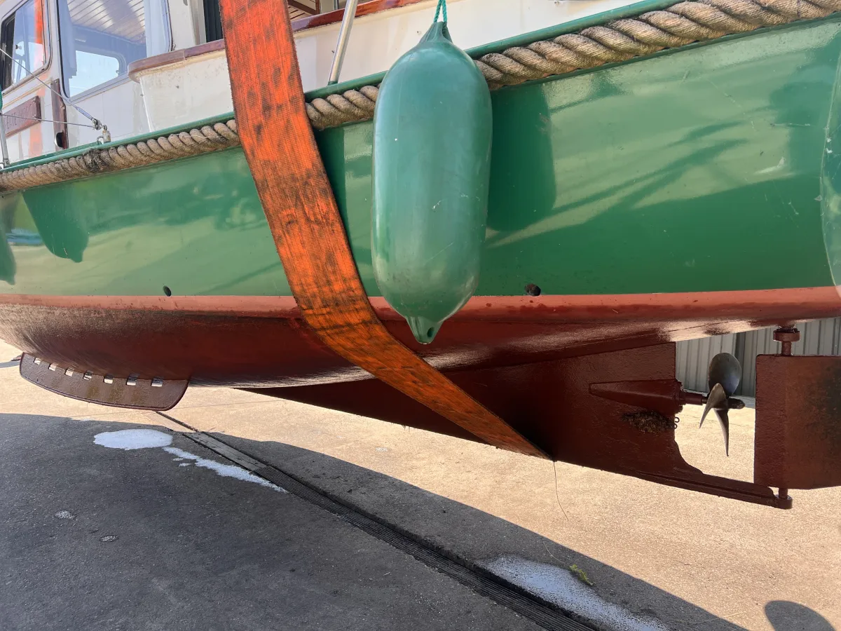 Steel Motorboat Gillisenvlet 900