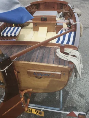 Wood Sloop Kipper Spiegelsloep Photo 2